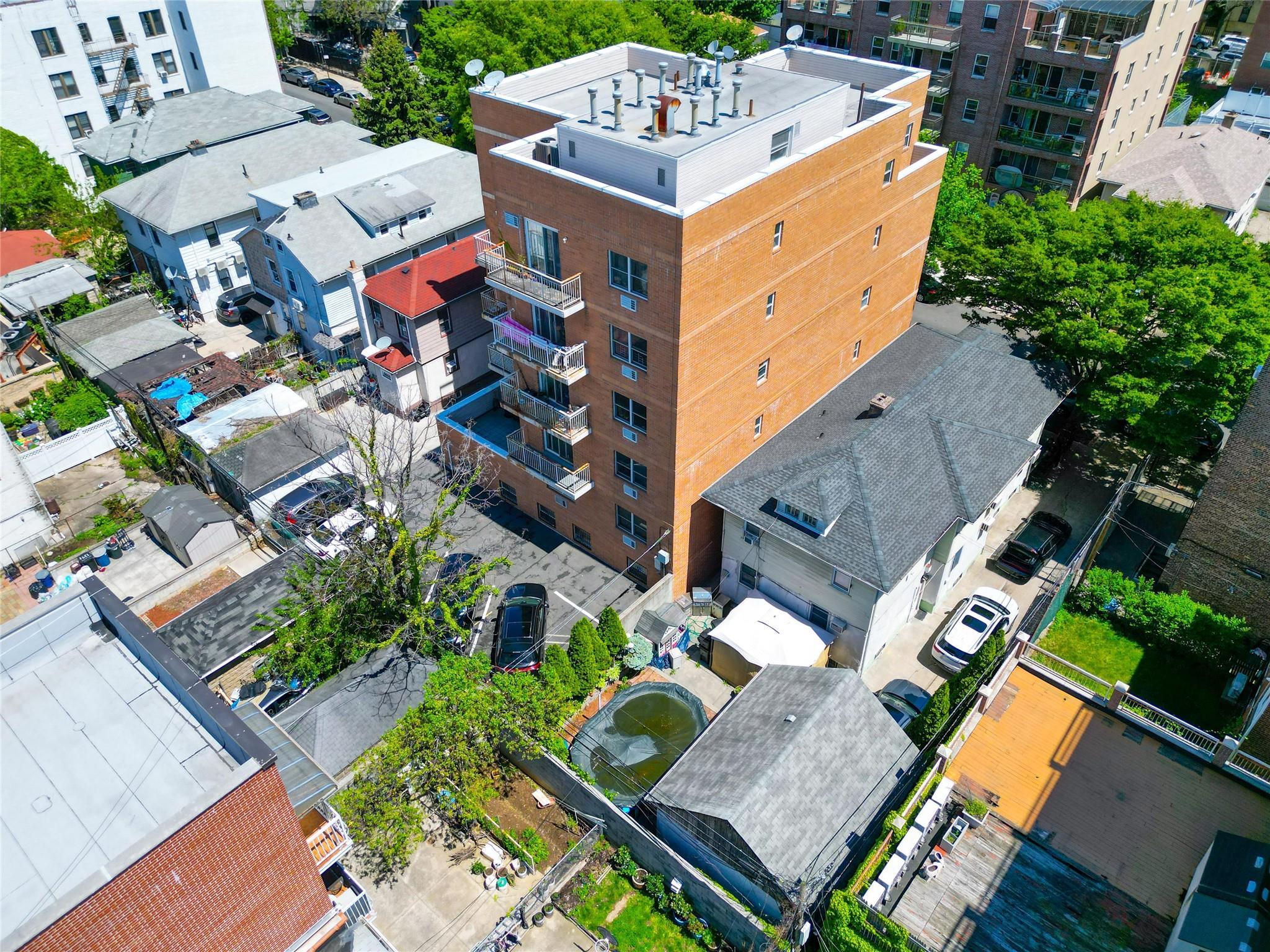 Single Family 5th  Brooklyn, NY 11204, MLS-855292-27