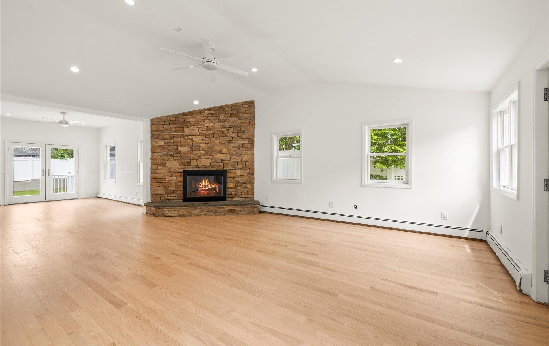 Single Family Maple  Nassau County, NY 11547, MLS-855296-5