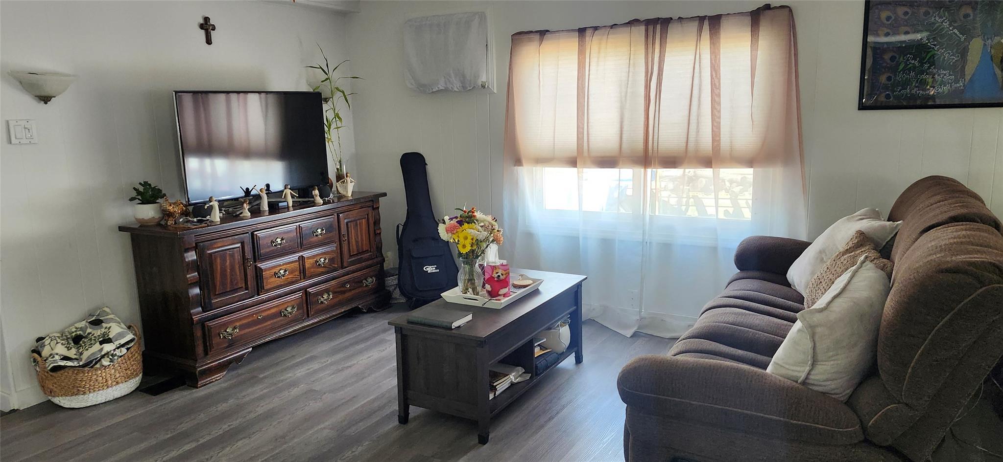 Single Family Ticonderoga  Suffolk County, NY 11716, MLS-855303-4