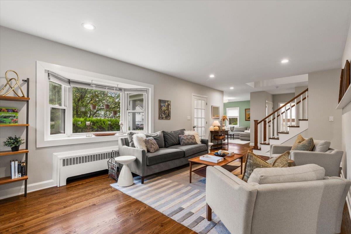Single Family Valley  Westchester County, NY 10573, MLS-855307-8