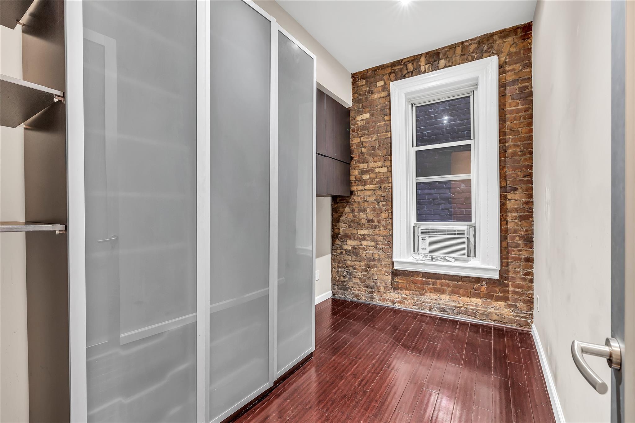 Apartment 50th  Manhattan, NY 10022, MLS-855318-11