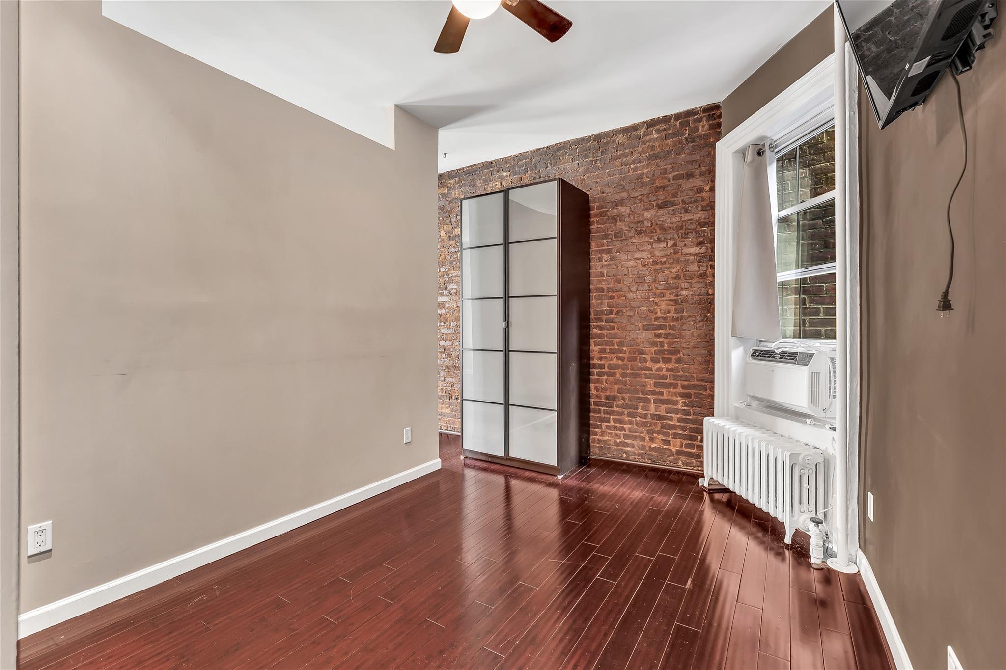Apartment 50th  Manhattan, NY 10022, MLS-855318-13