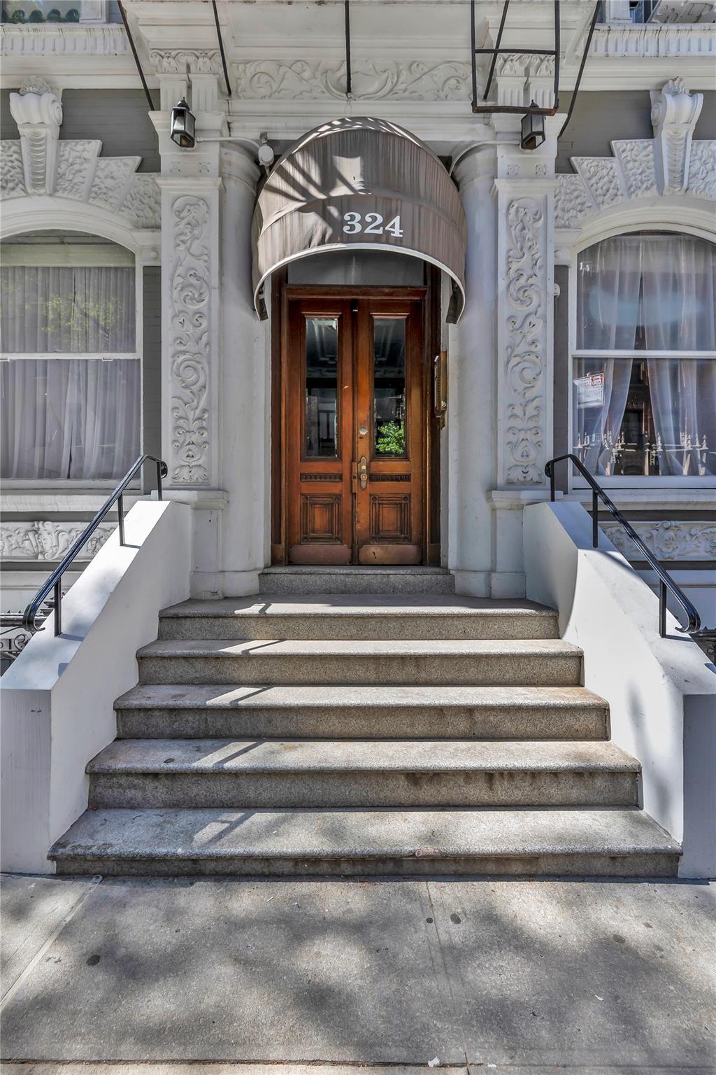 Apartment 50th  Manhattan, NY 10022, MLS-855318-22
