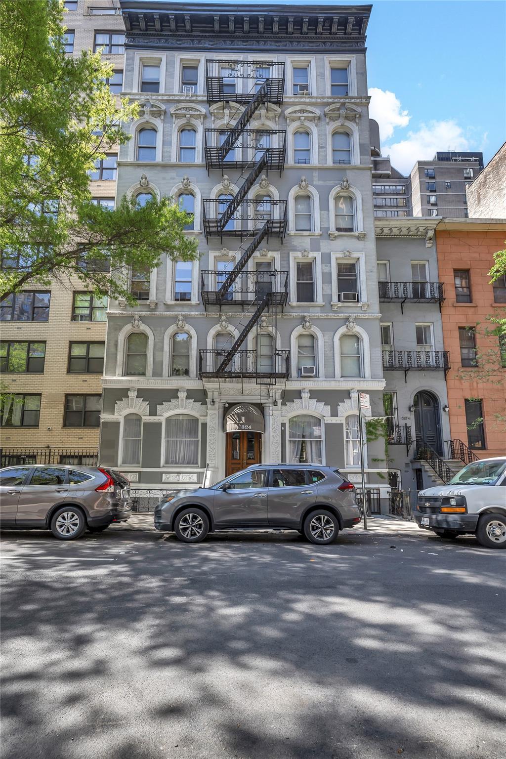 Apartment 50th  Manhattan, NY 10022, MLS-855318-24