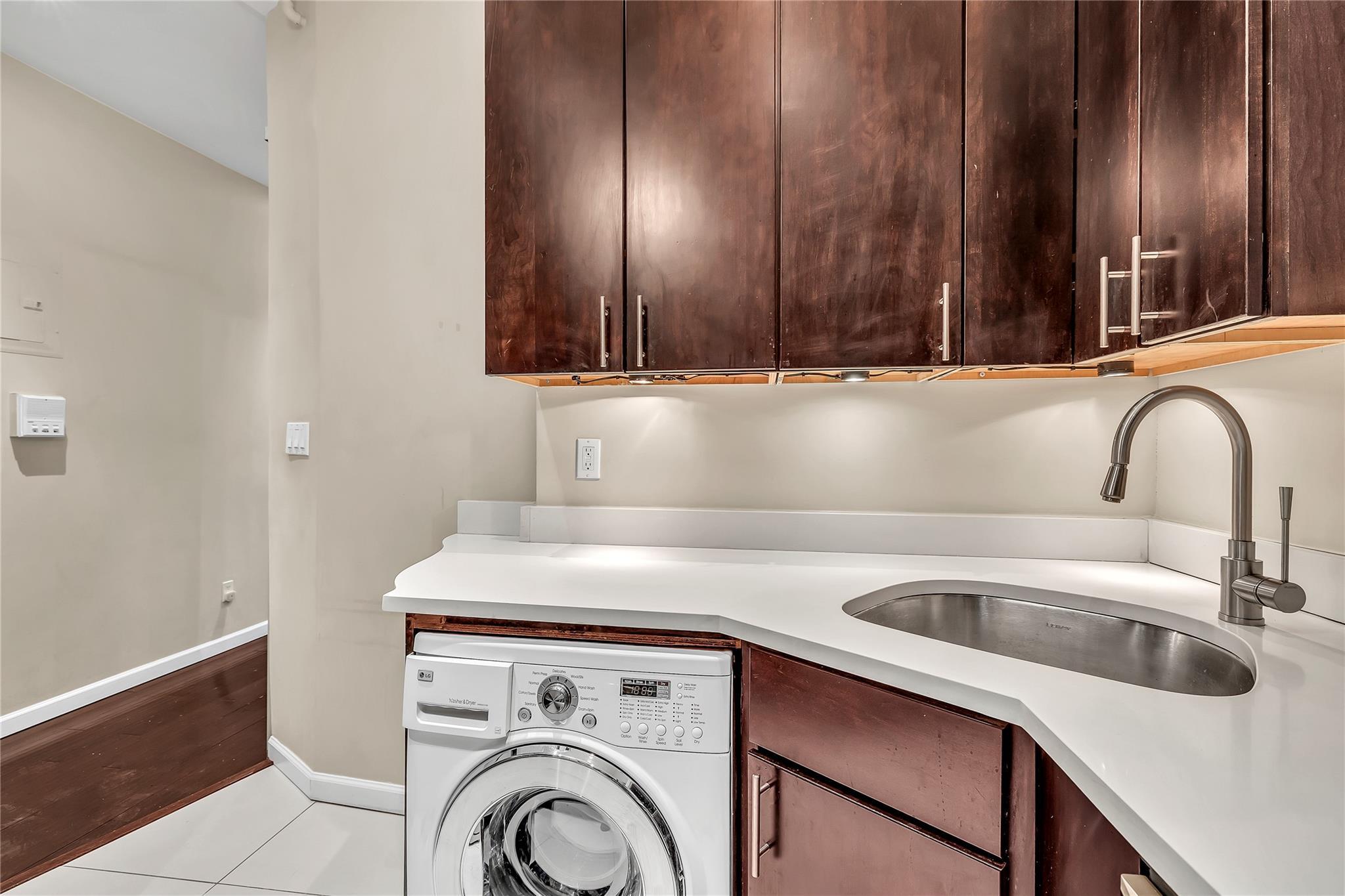 Apartment 50th  Manhattan, NY 10022, MLS-855318-7
