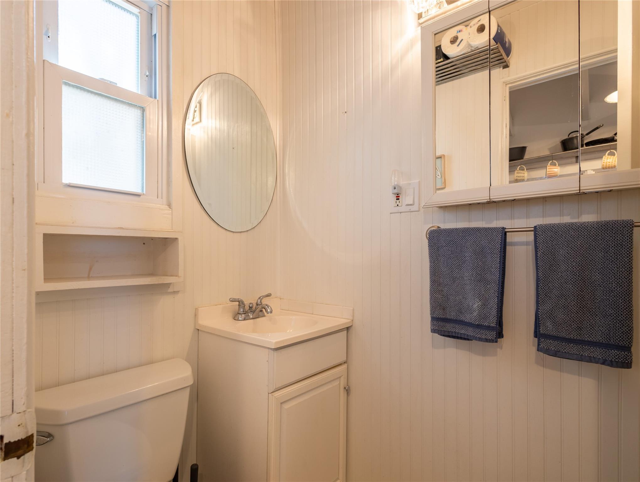 Single Family Beach Hill  Suffolk County, NY 11933, MLS-855323-22