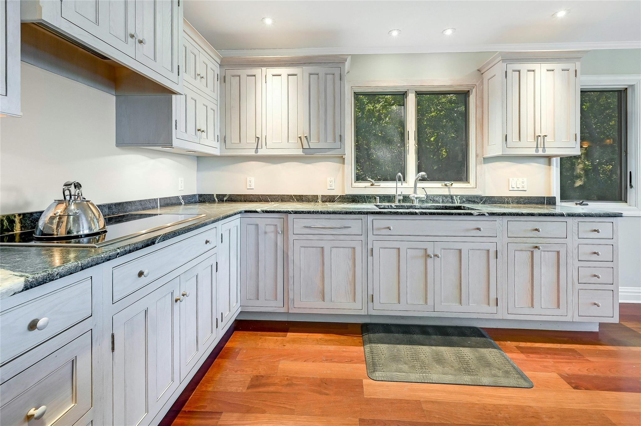 Single Family Soundview  Suffolk County, NY 11971, MLS-855331-9