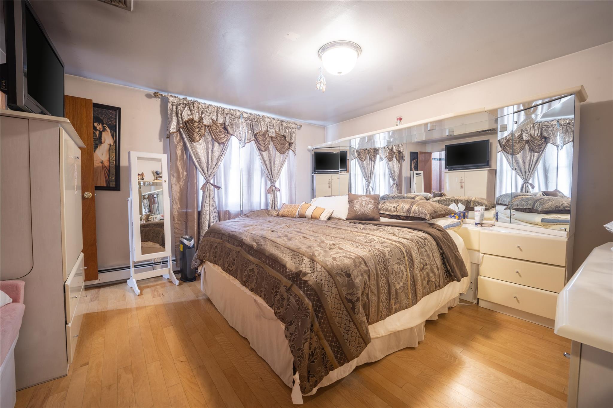 Single Family Waterbury  Bronx, NY 10465, MLS-855351-12