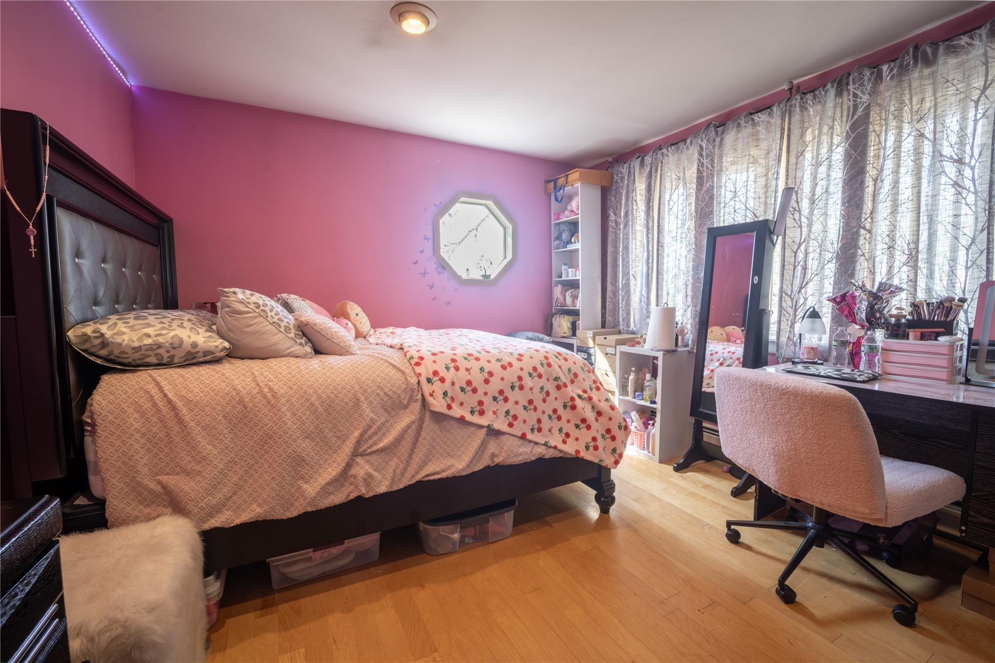Single Family Waterbury  Bronx, NY 10465, MLS-855351-16