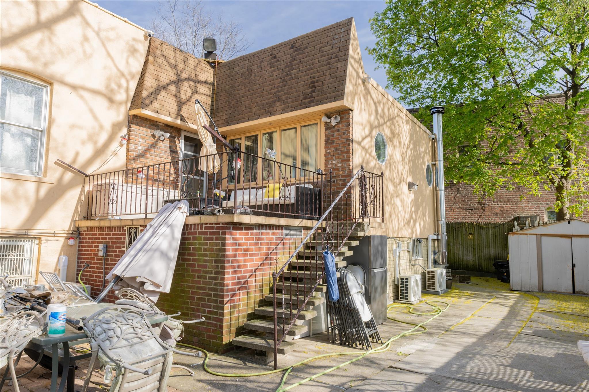 Single Family Waterbury  Bronx, NY 10465, MLS-855351-2