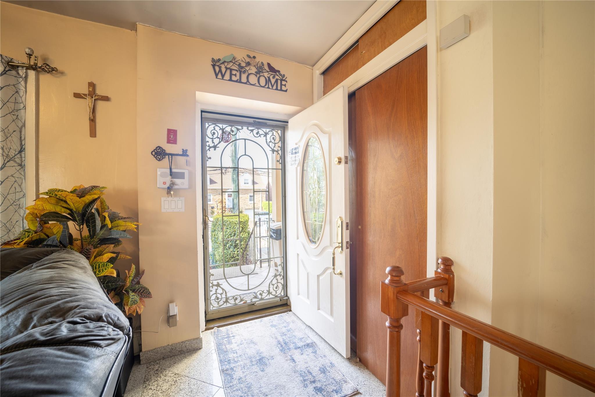Single Family Waterbury  Bronx, NY 10465, MLS-855351-24