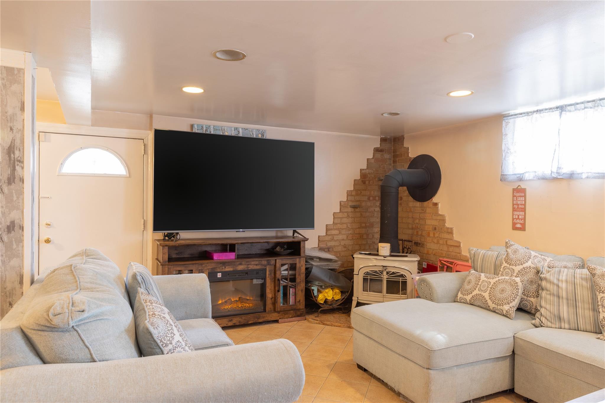 Single Family Waterbury  Bronx, NY 10465, MLS-855351-29