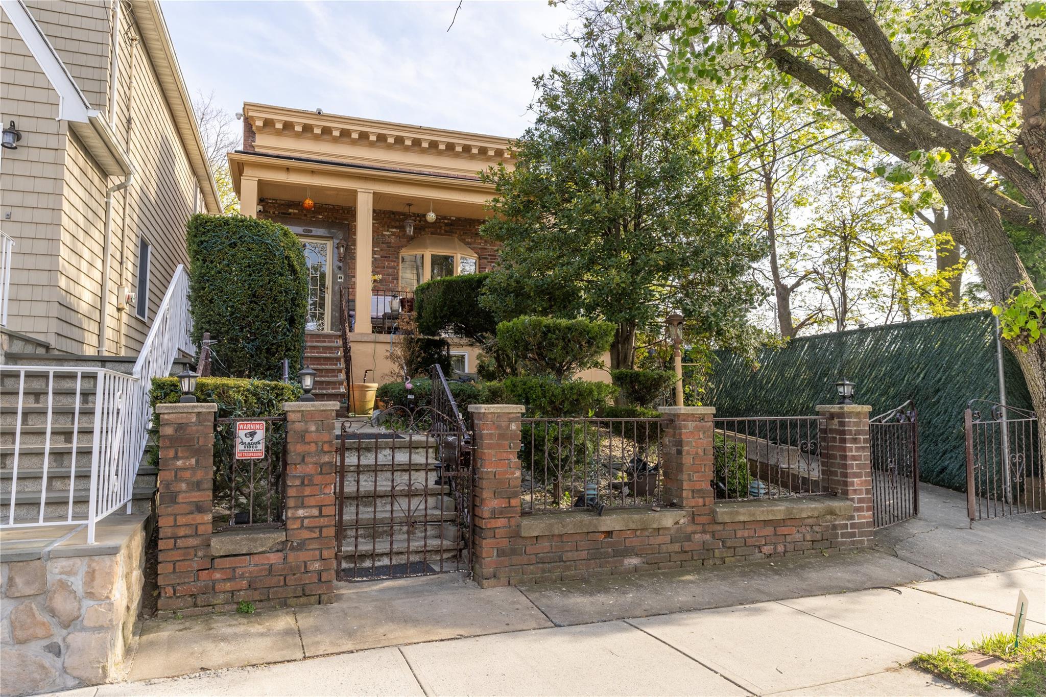 Single Family Waterbury  Bronx, NY 10465, MLS-855351-36