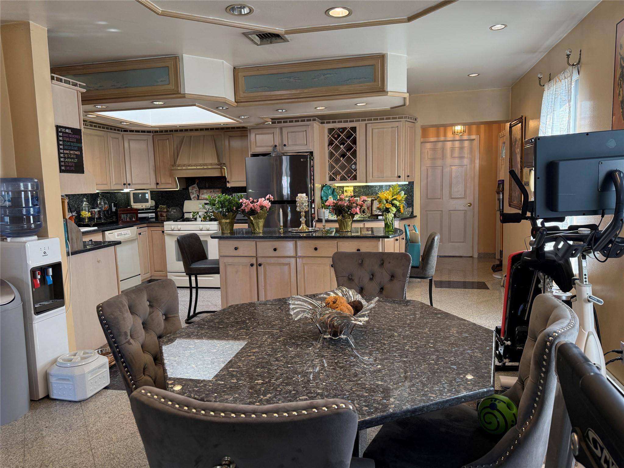 Single Family Waterbury  Bronx, NY 10465, MLS-855351-7