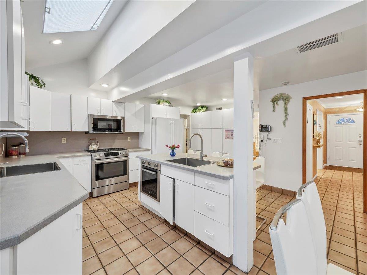 Single Family Parker  Rockland County, NY 10952, MLS-855365-15
