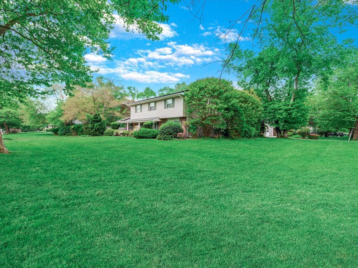 Single Family Cresthill  Suffolk County, NY 11787, MLS-855375-2