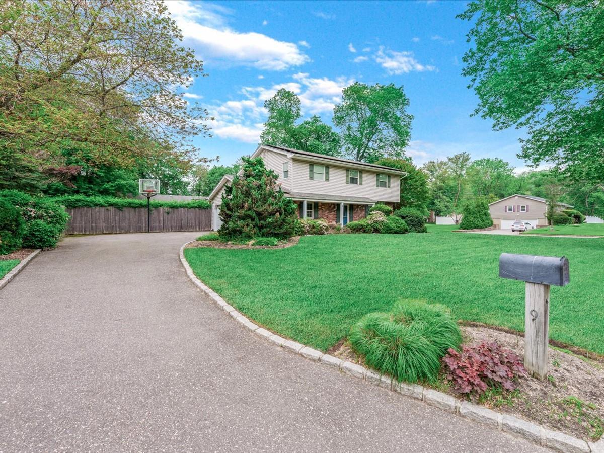 Single Family Cresthill  Suffolk County, NY 11787, MLS-855375-3