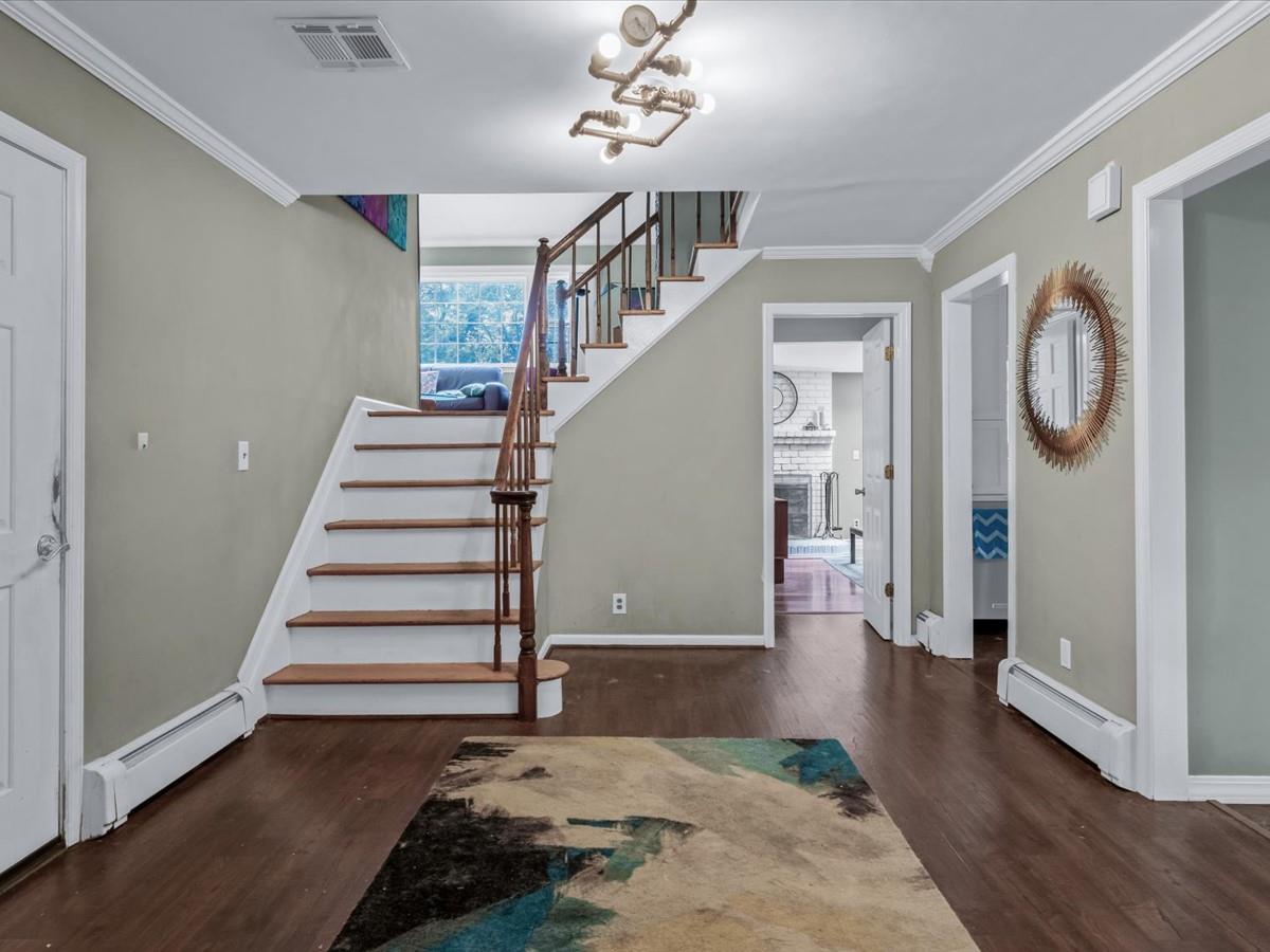 Single Family Cresthill  Suffolk County, NY 11787, MLS-855375-4