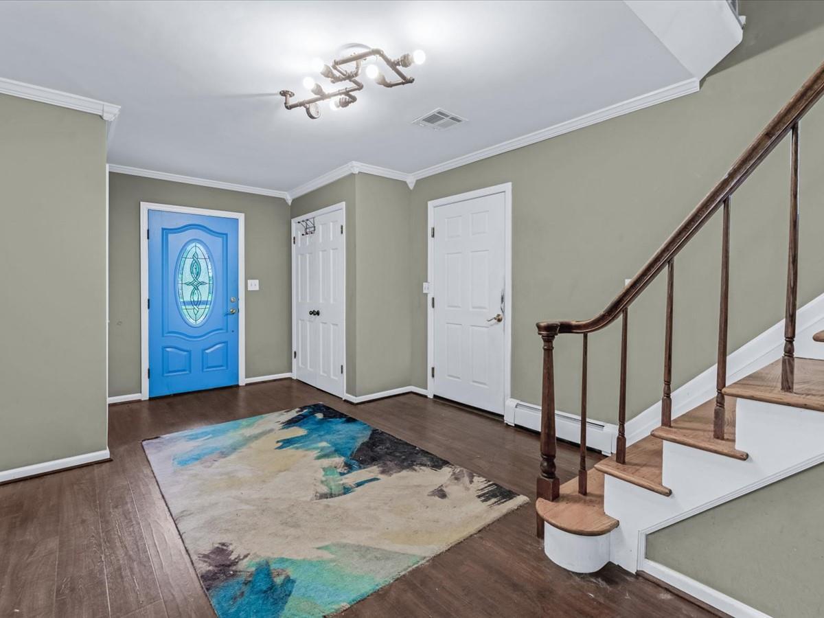 Single Family Cresthill  Suffolk County, NY 11787, MLS-855375-5