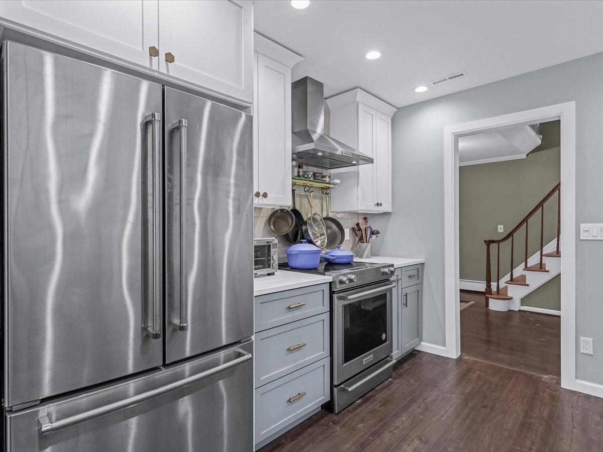 Single Family Cresthill  Suffolk County, NY 11787, MLS-855375-7