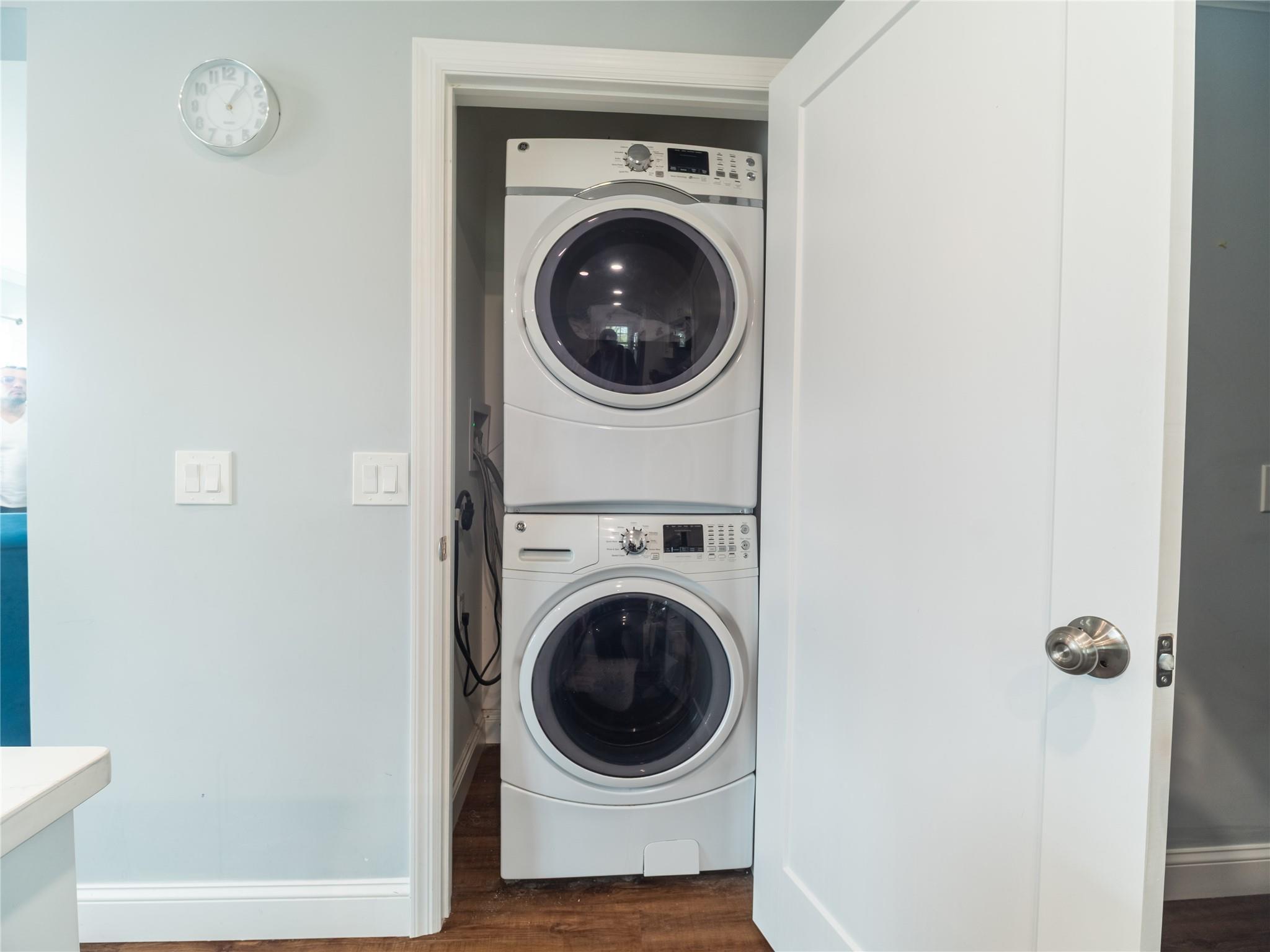 Single Family Soundview  Westchester County, NY 10573, MLS-855379-11