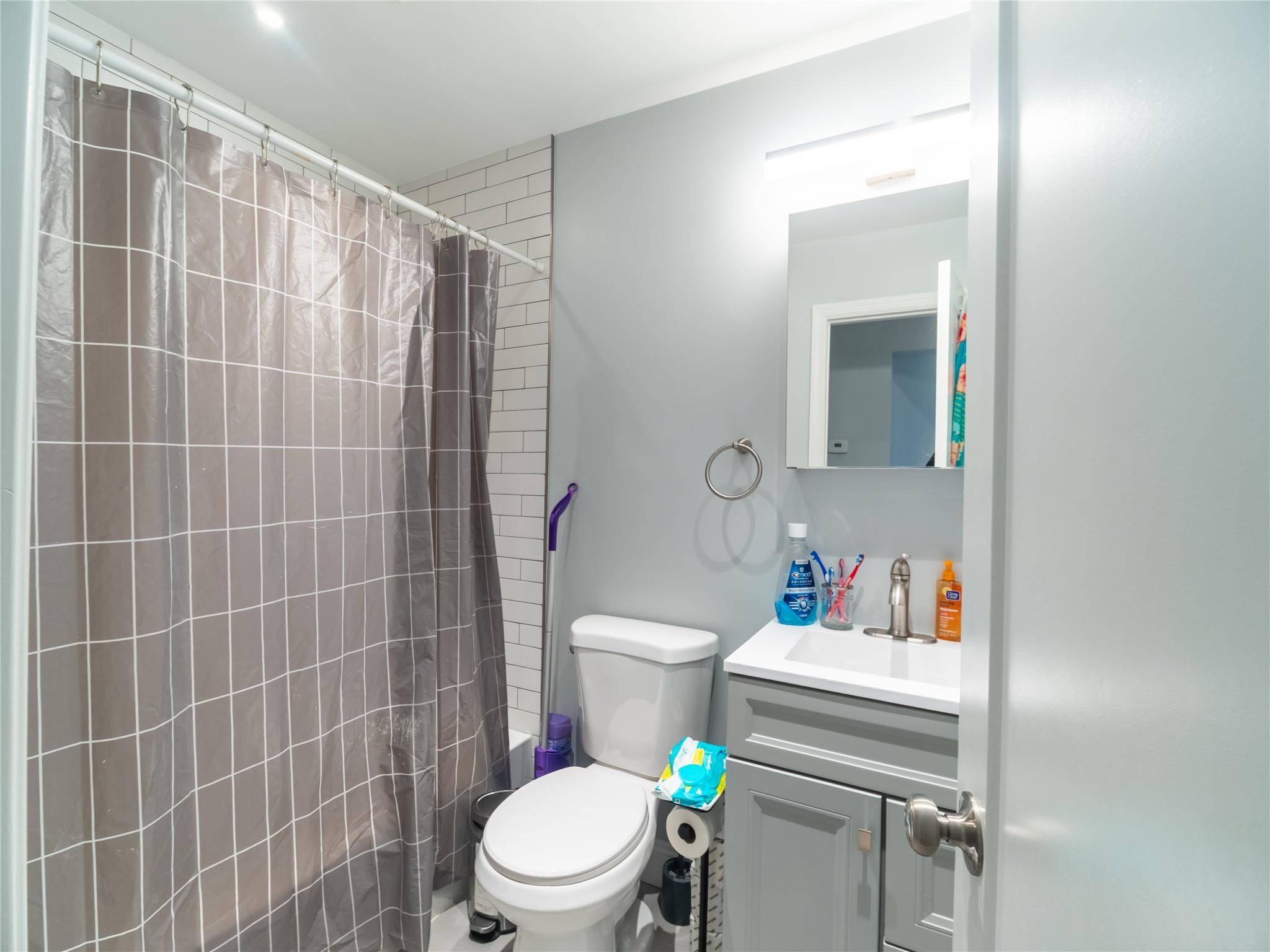 Single Family Soundview  Westchester County, NY 10573, MLS-855379-12