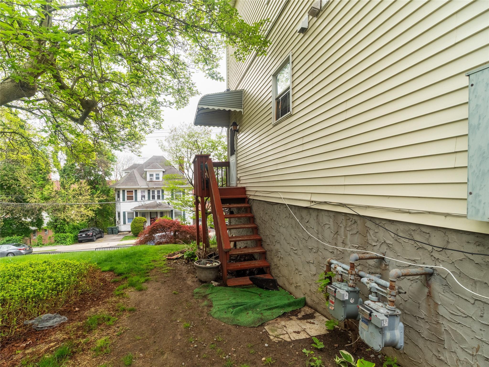 Single Family Soundview  Westchester County, NY 10573, MLS-855379-6