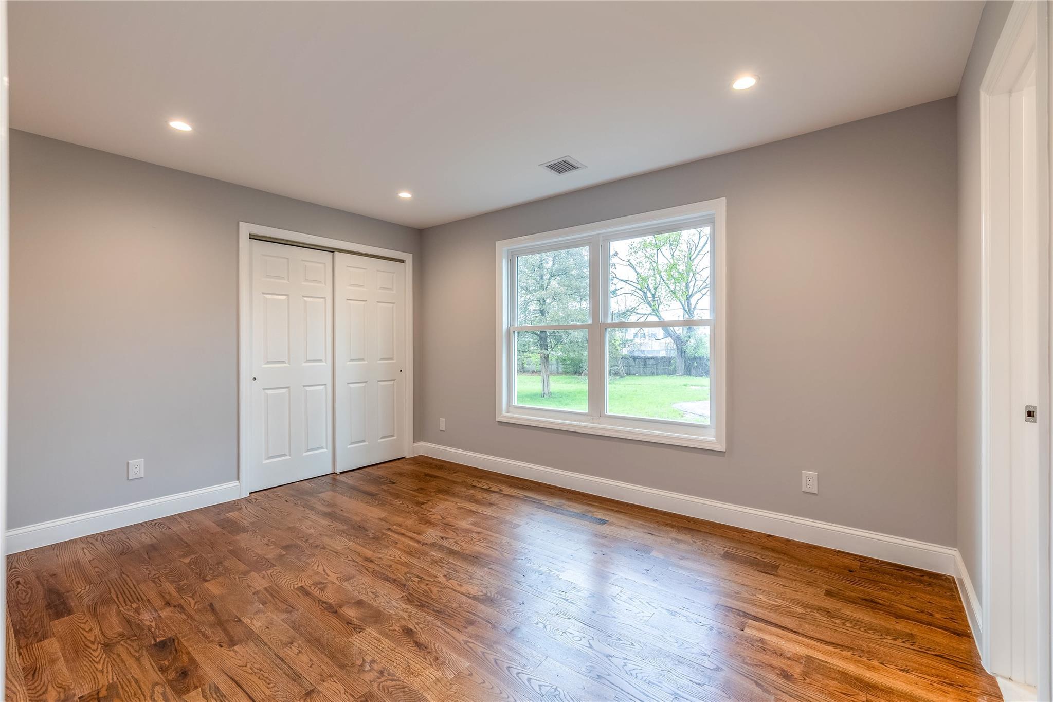 Single Family Grand  Suffolk County, NY 11798, MLS-855397-11