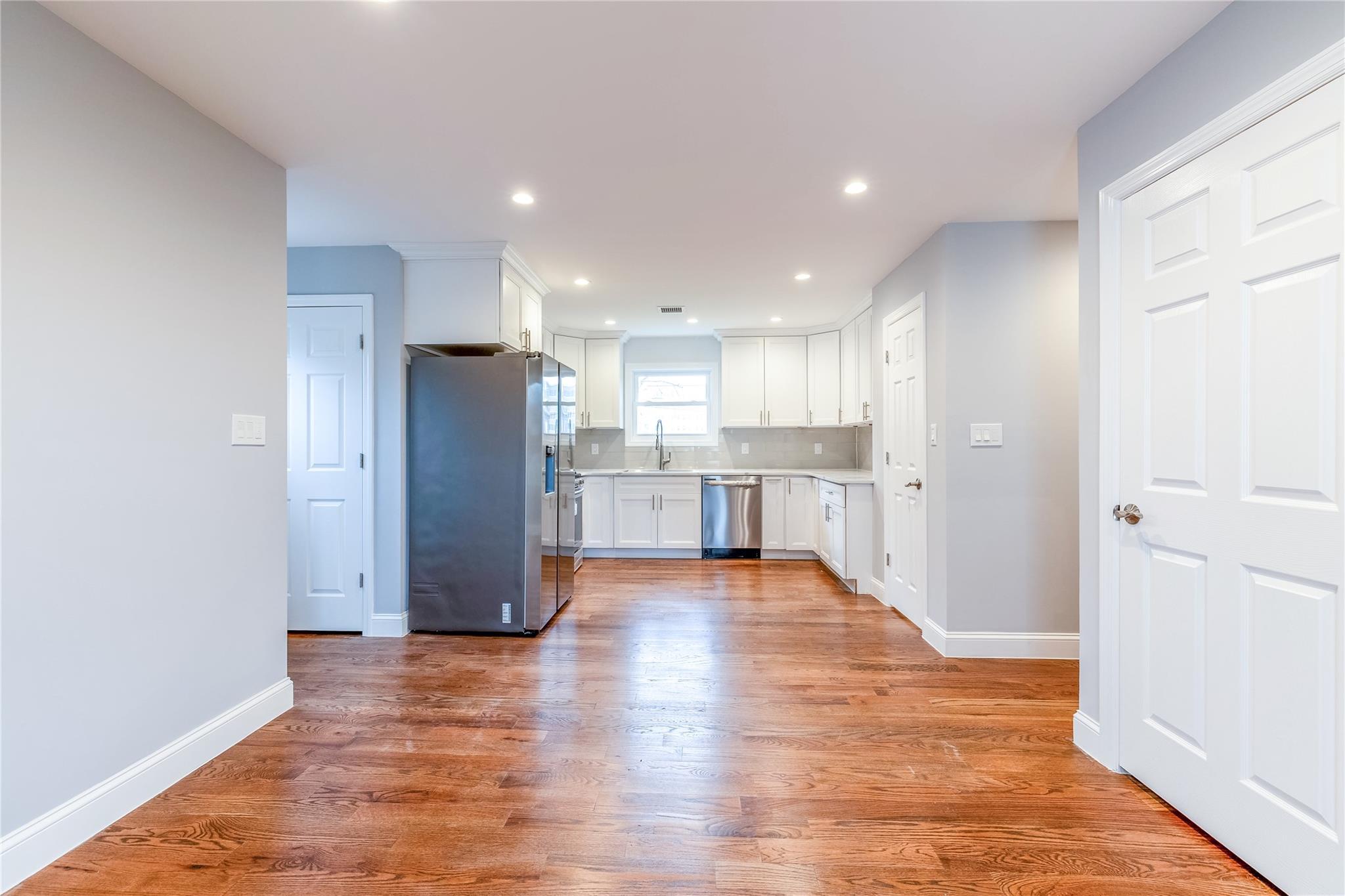 Single Family Grand  Suffolk County, NY 11798, MLS-855397-19