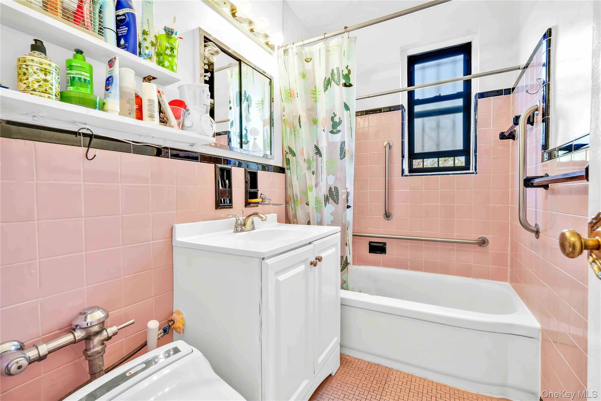 Coop 26th Ave  Queens, NY 11354, MLS-855403-11