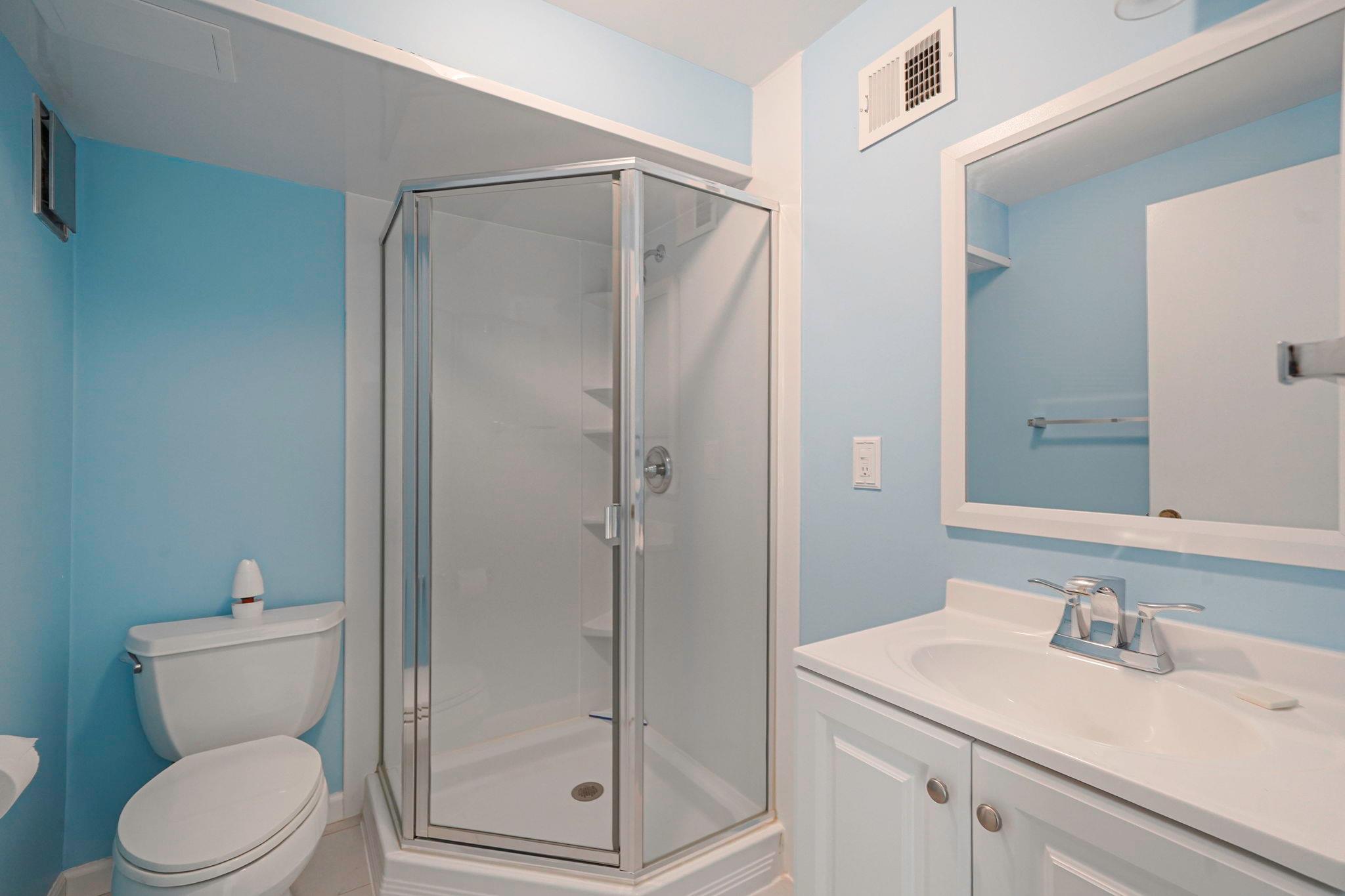 Single Family Candlewood  Suffolk County, NY 11706, MLS-855406-23