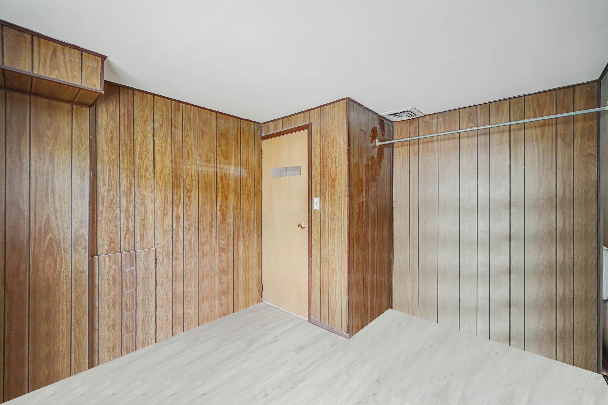 Single Family Candlewood  Suffolk County, NY 11706, MLS-855406-27