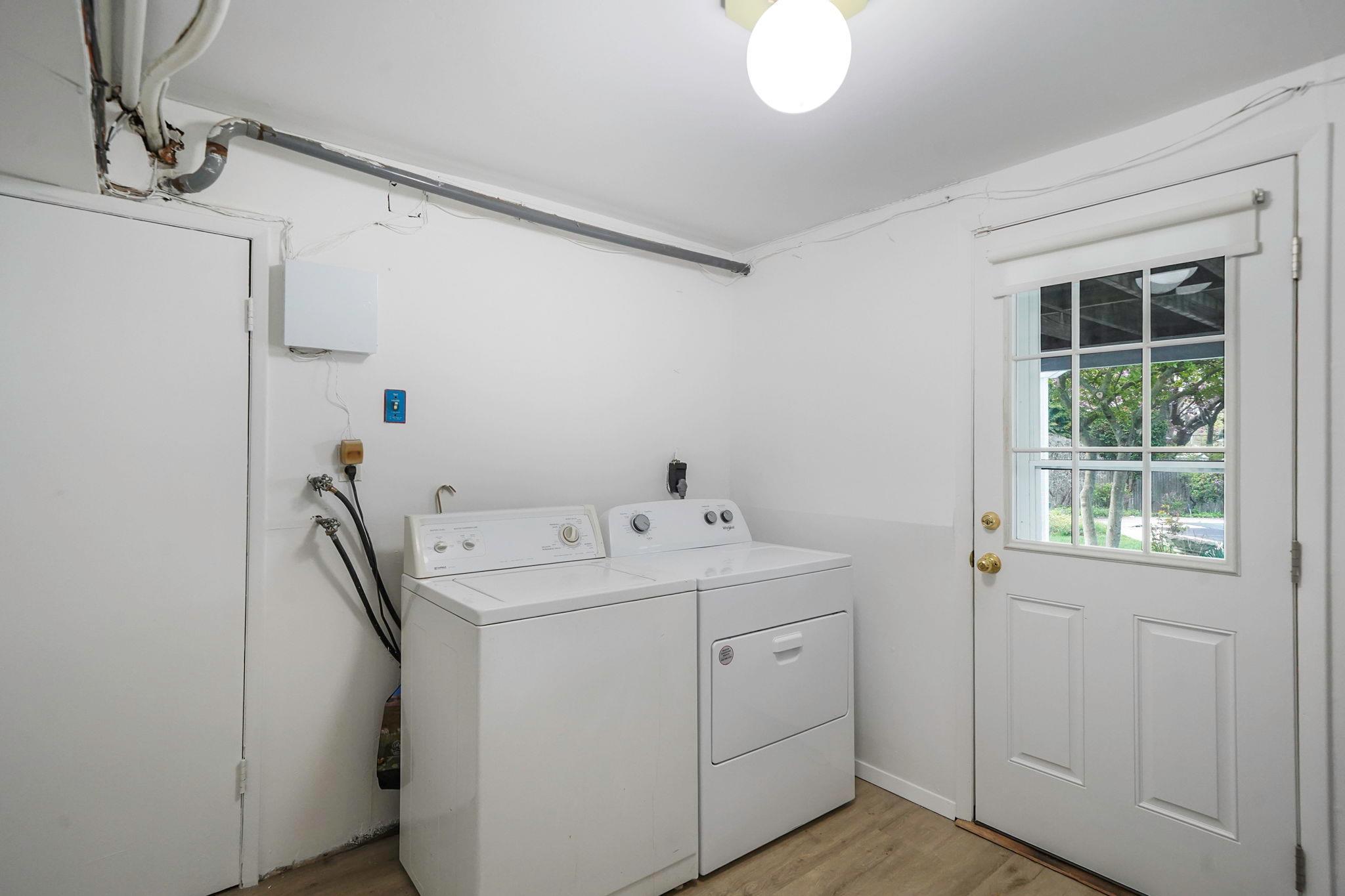 Single Family Candlewood  Suffolk County, NY 11706, MLS-855406-29