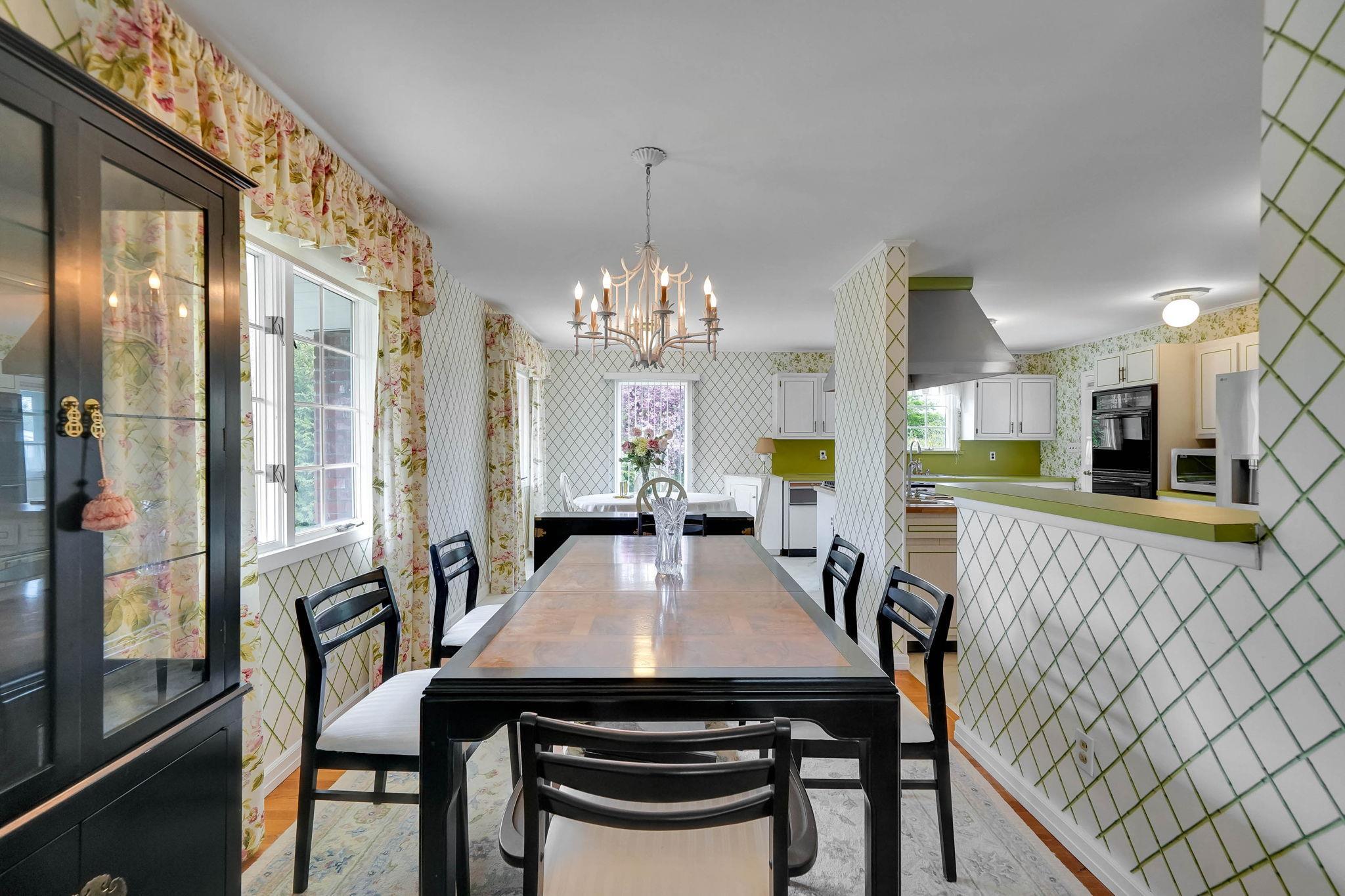 Single Family Candlewood  Suffolk County, NY 11706, MLS-855406-9