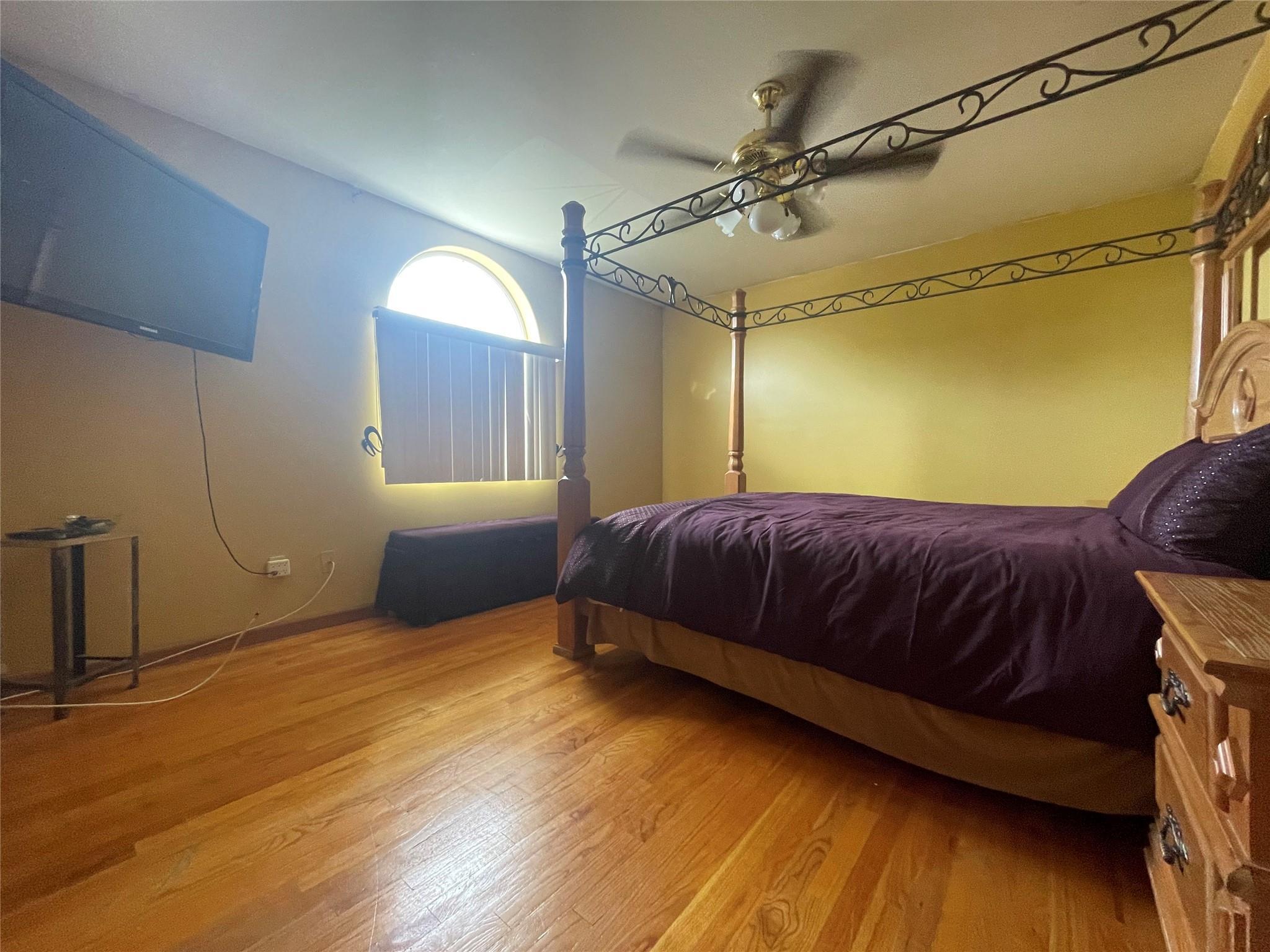 Single Family Constellation  Nassau County, NY 11756, MLS-855409-23