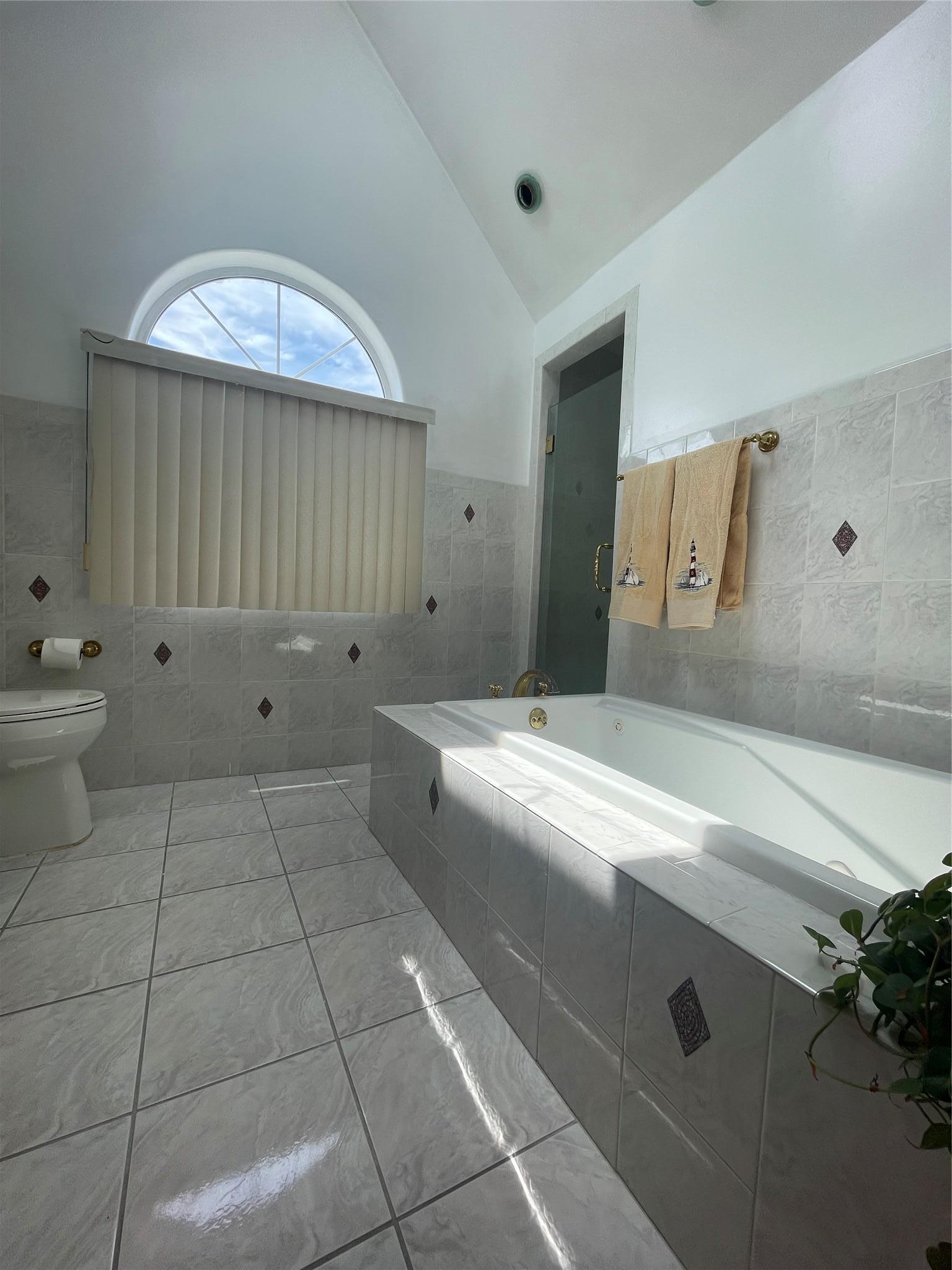 Single Family Constellation  Nassau County, NY 11756, MLS-855409-27