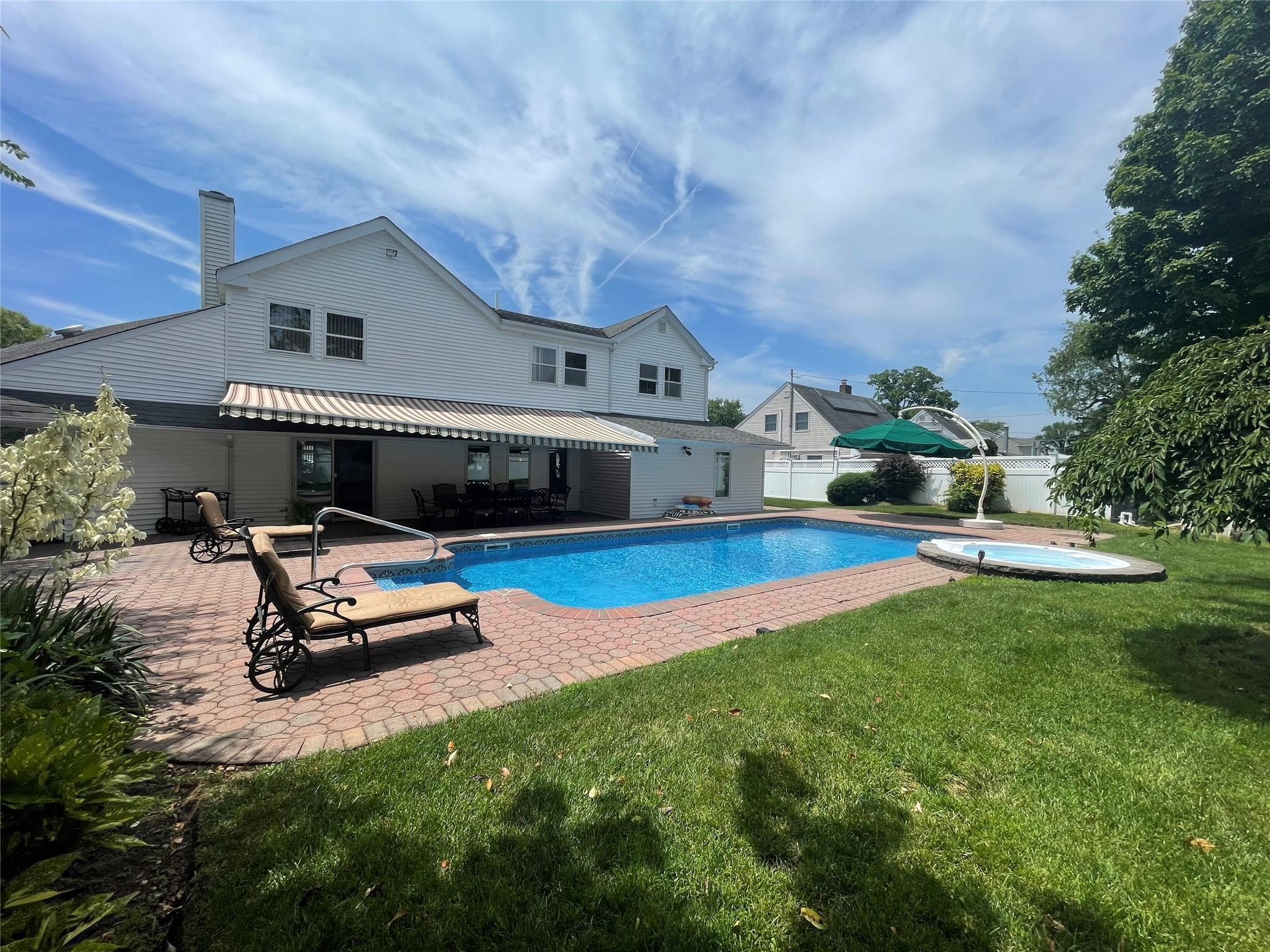 Single Family Constellation  Nassau County, NY 11756, MLS-855409-31