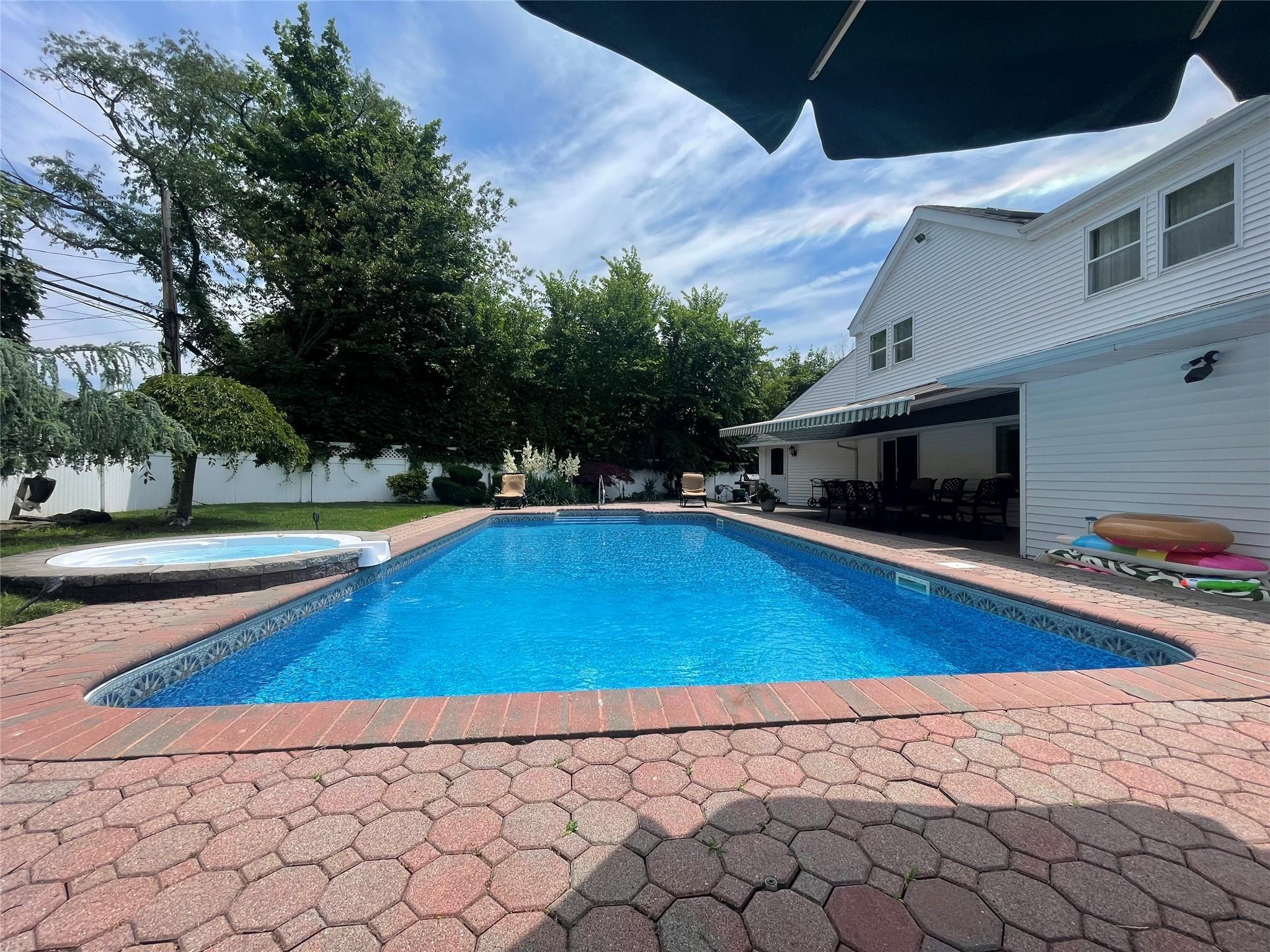 Single Family Constellation  Nassau County, NY 11756, MLS-855409-34