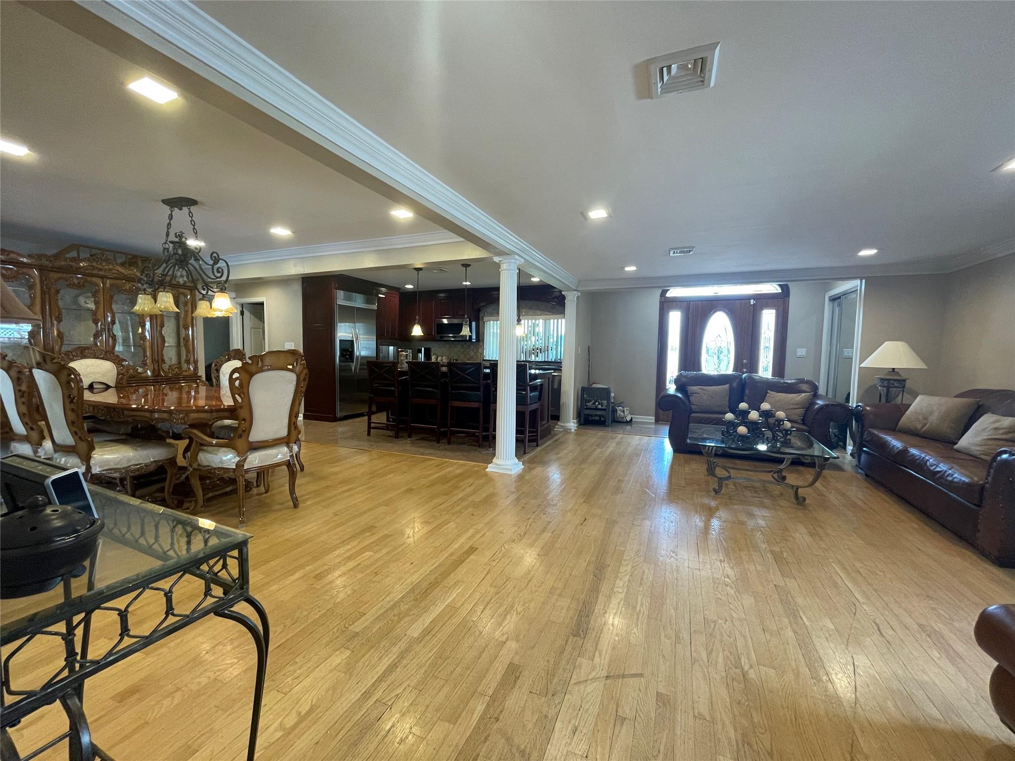 Single Family Constellation  Nassau County, NY 11756, MLS-855409-5