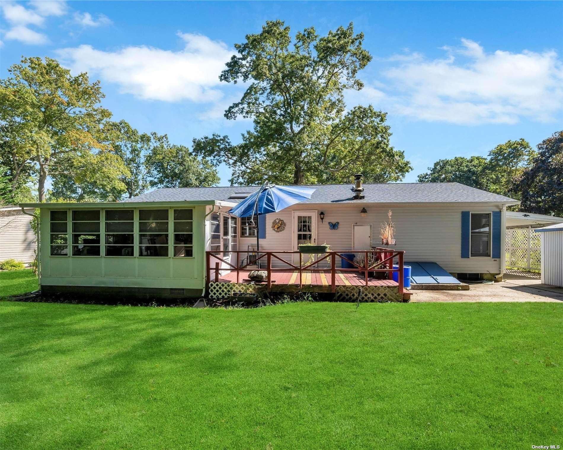 Single Family Middle  Suffolk County, NY 11933, MLS-855435-6