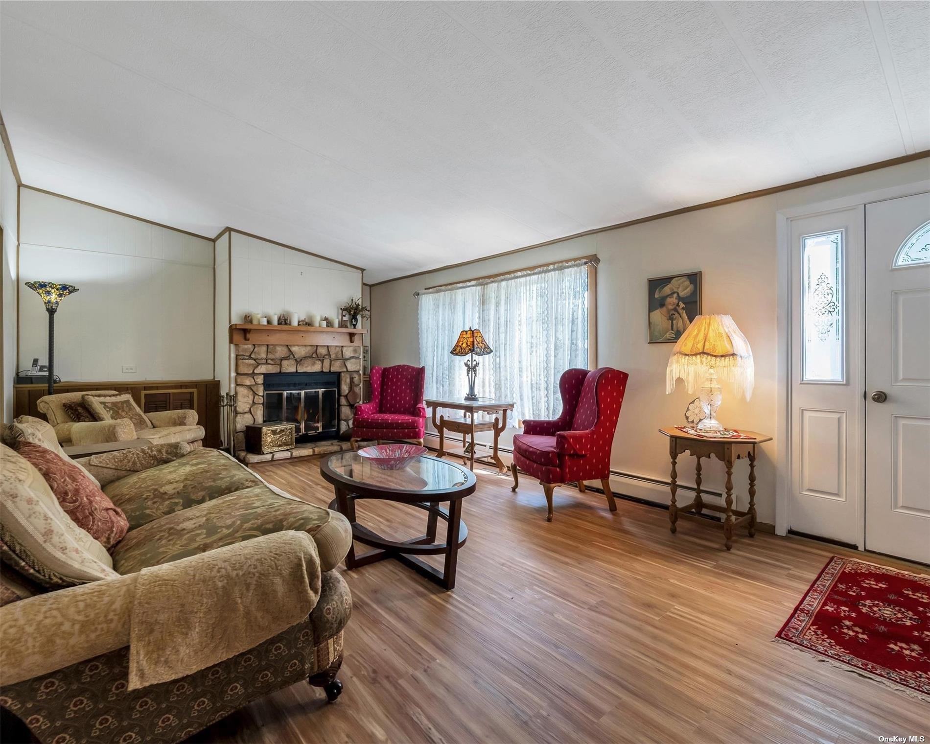 Single Family Middle  Suffolk County, NY 11933, MLS-855435-8