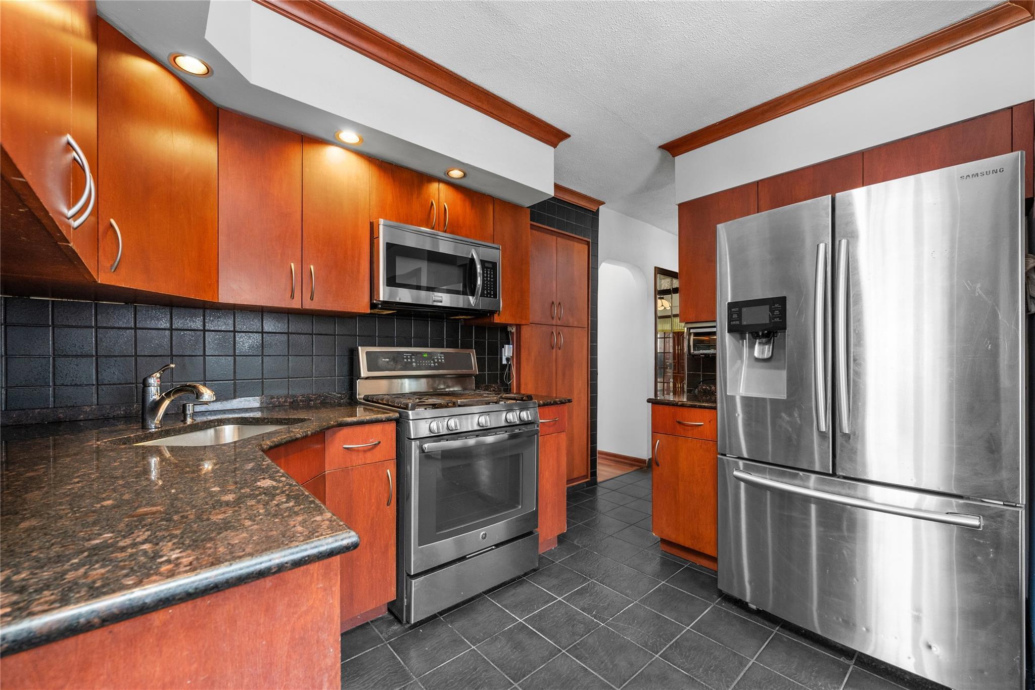 Single Family 214th Street  Queens, NY 11364, MLS-855440-5