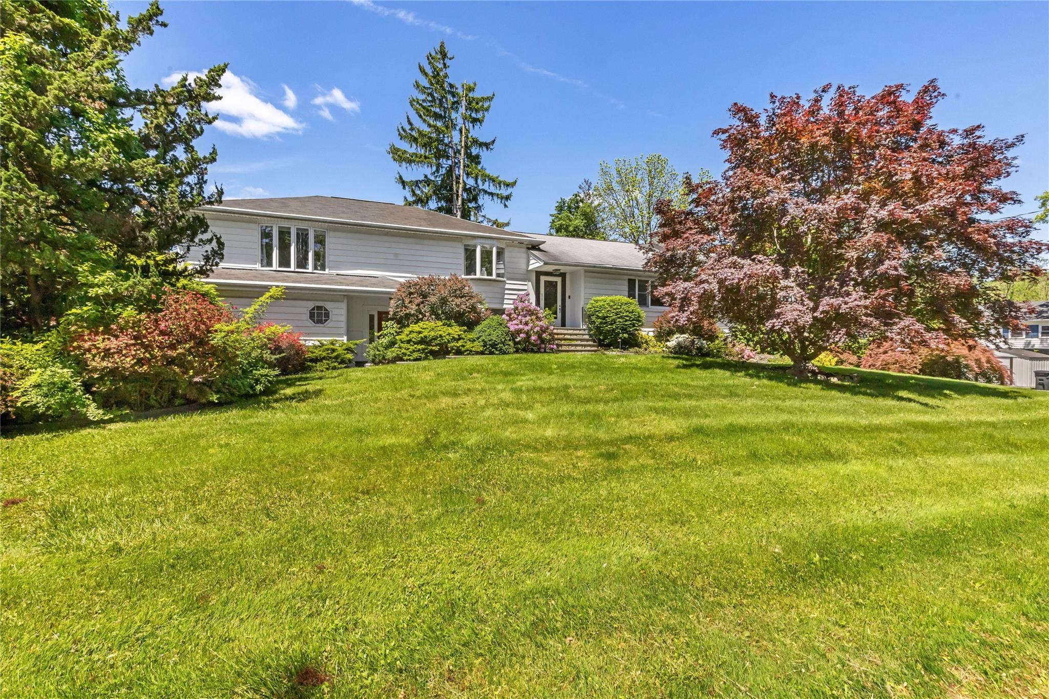 Single Family Hawthorne  Westchester County, NY 10598, MLS-855441-2