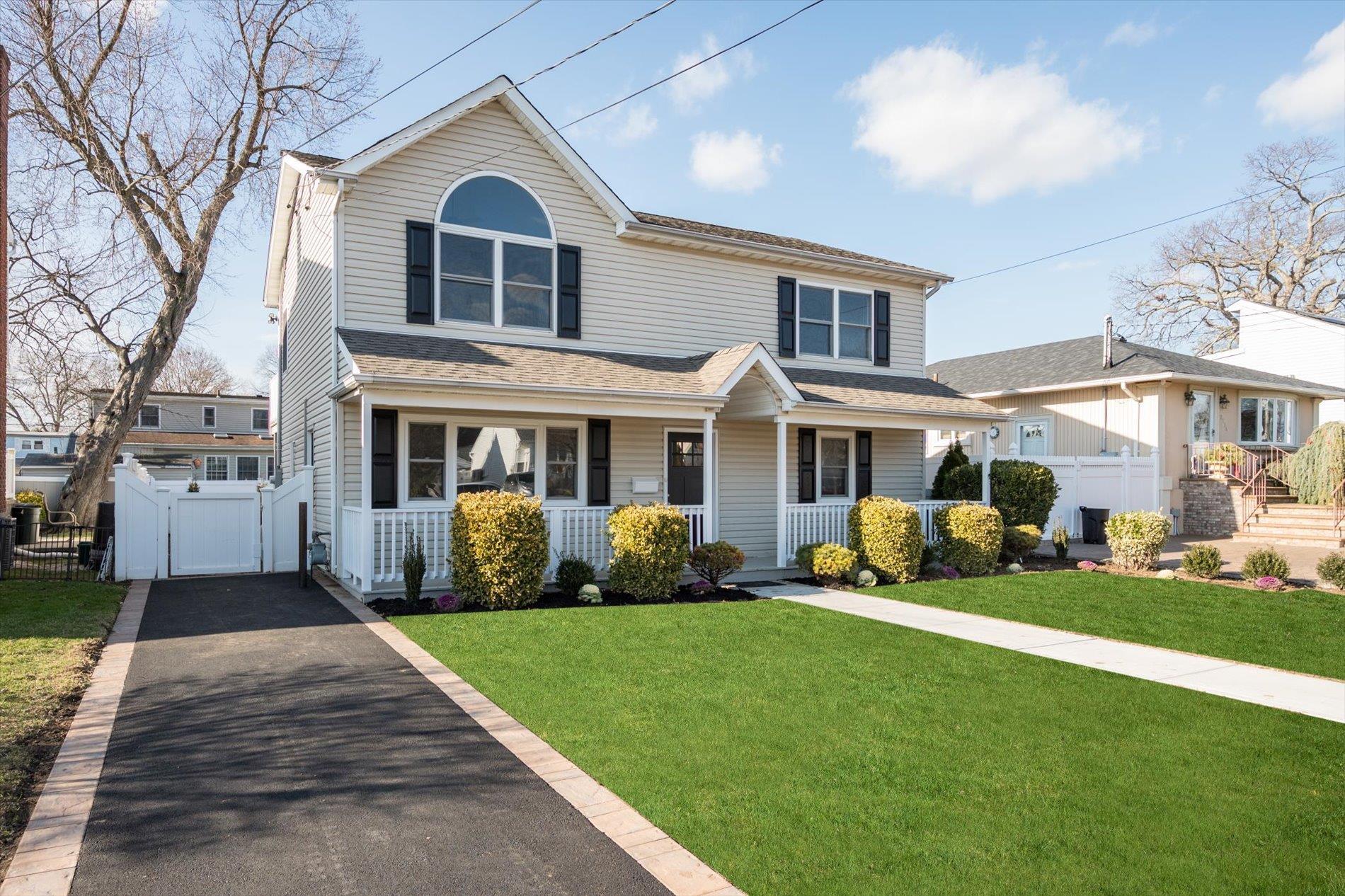 Single Family Fir  Nassau County, NY 11793, MLS-855454-2