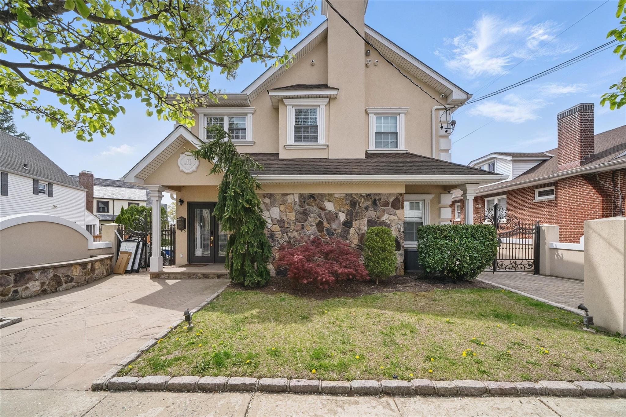 Single Family Polo  Bronx, NY 10465, MLS-855461-2