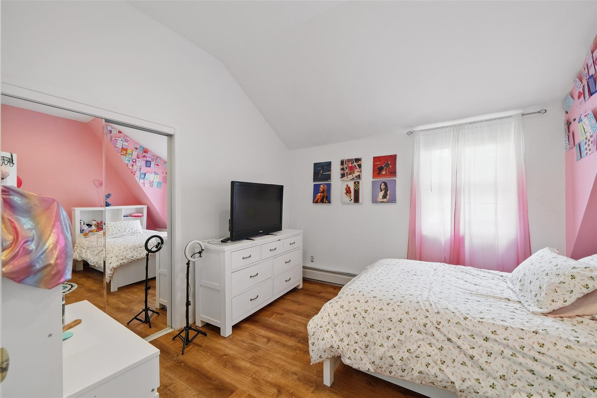 Single Family Polo  Bronx, NY 10465, MLS-855461-23