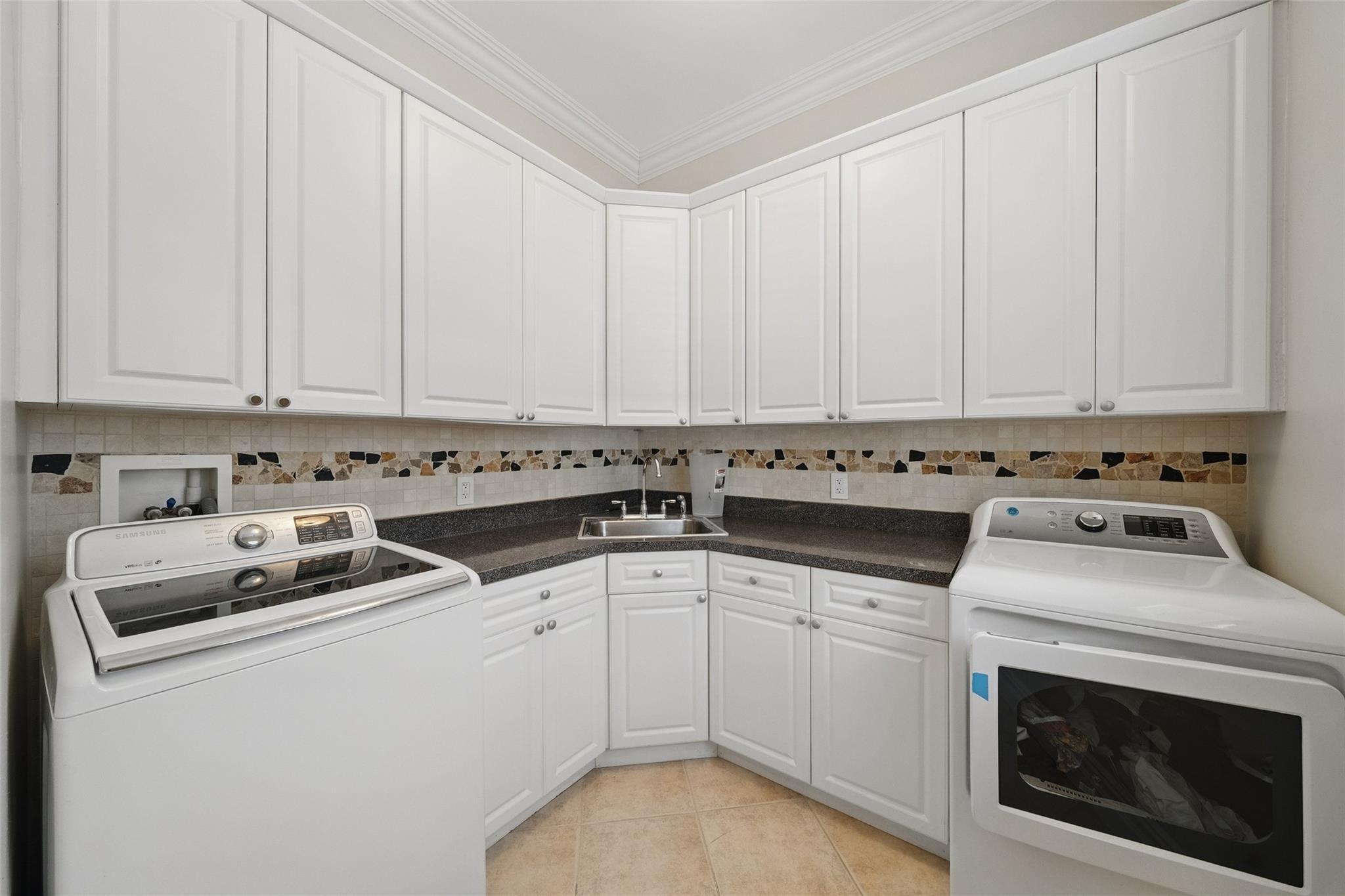 Single Family Polo  Bronx, NY 10465, MLS-855461-29