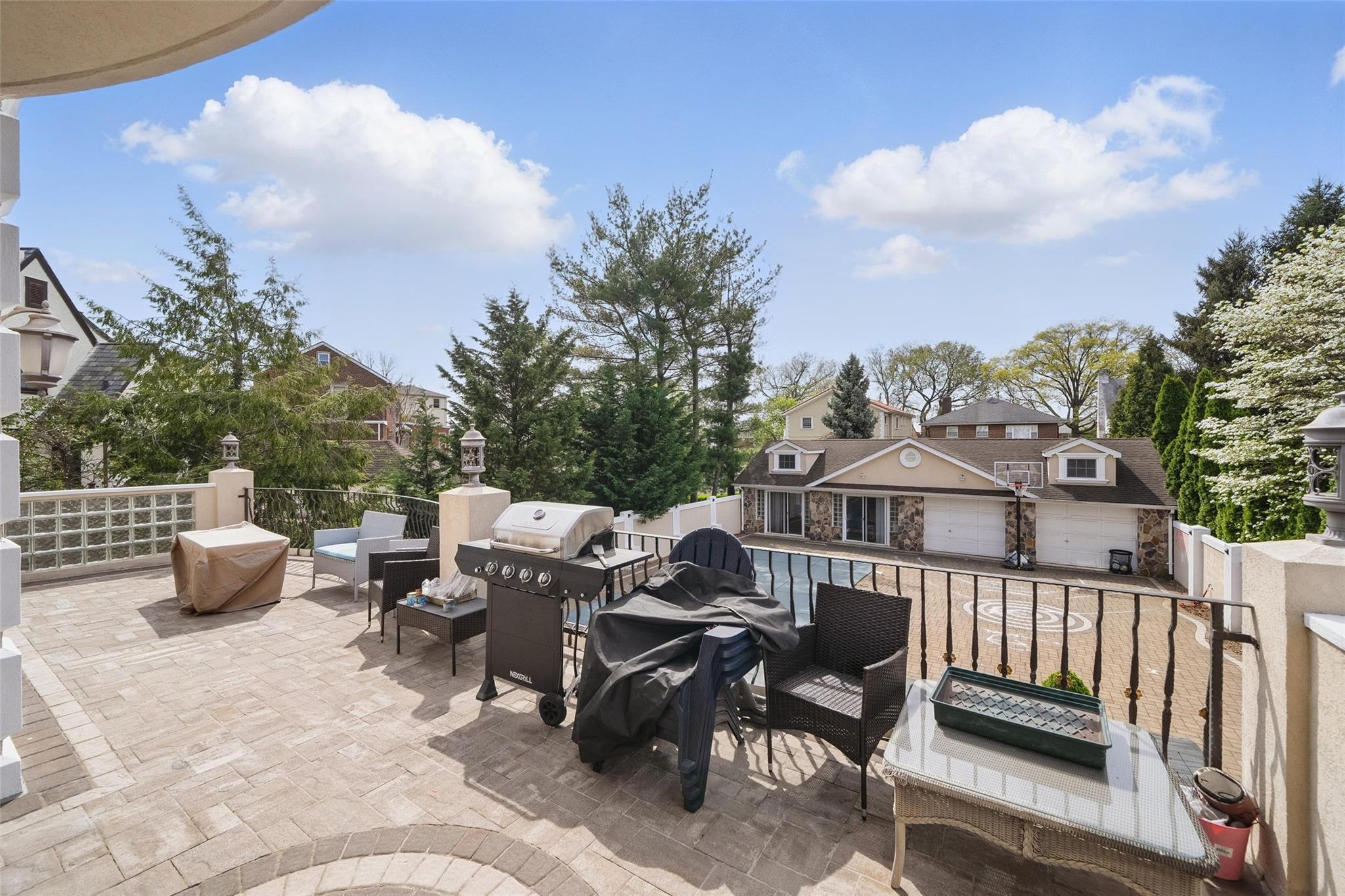 Single Family Polo  Bronx, NY 10465, MLS-855461-37