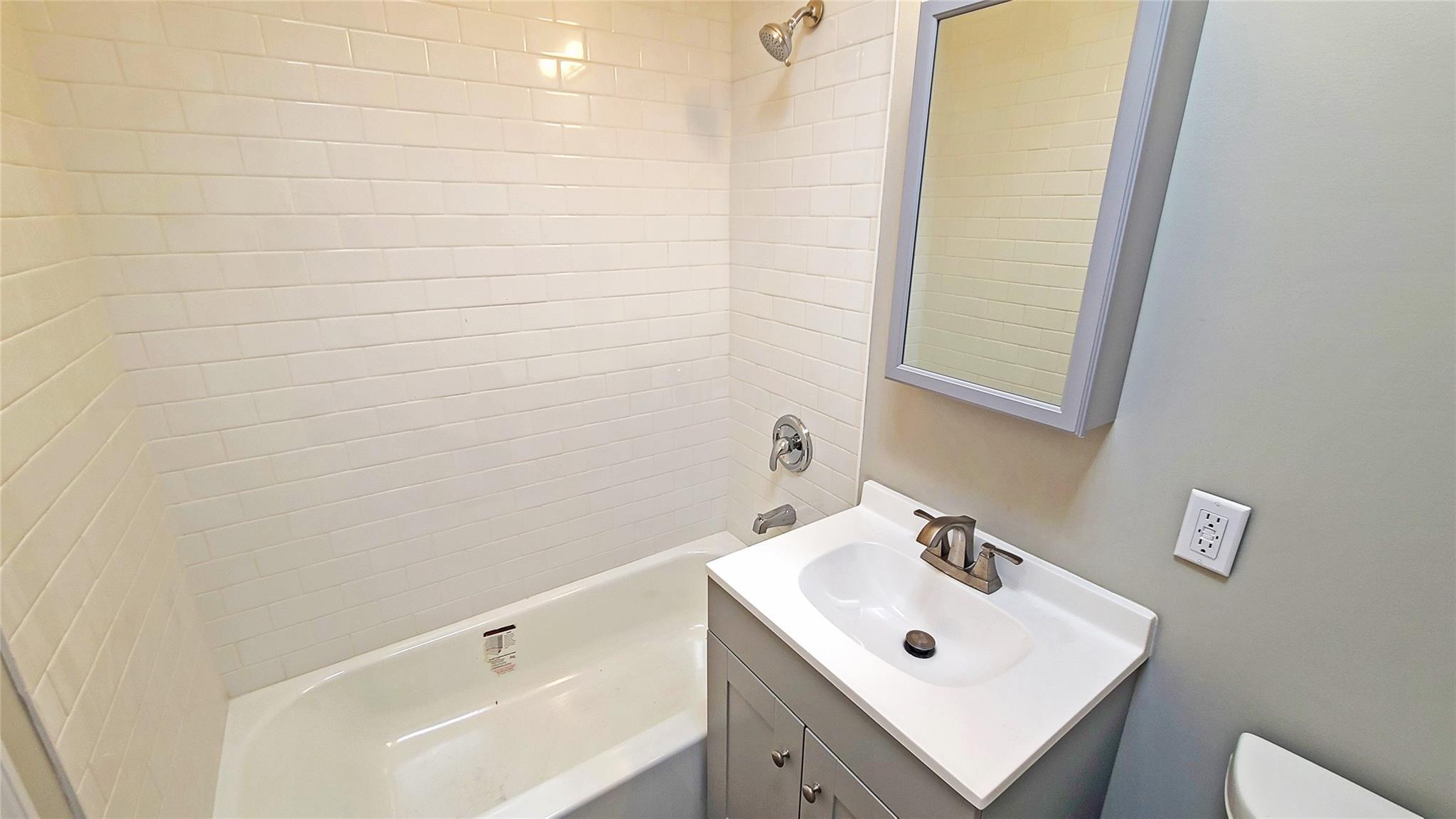 Single Family 96  Brooklyn, NY 11236, MLS-855462-22