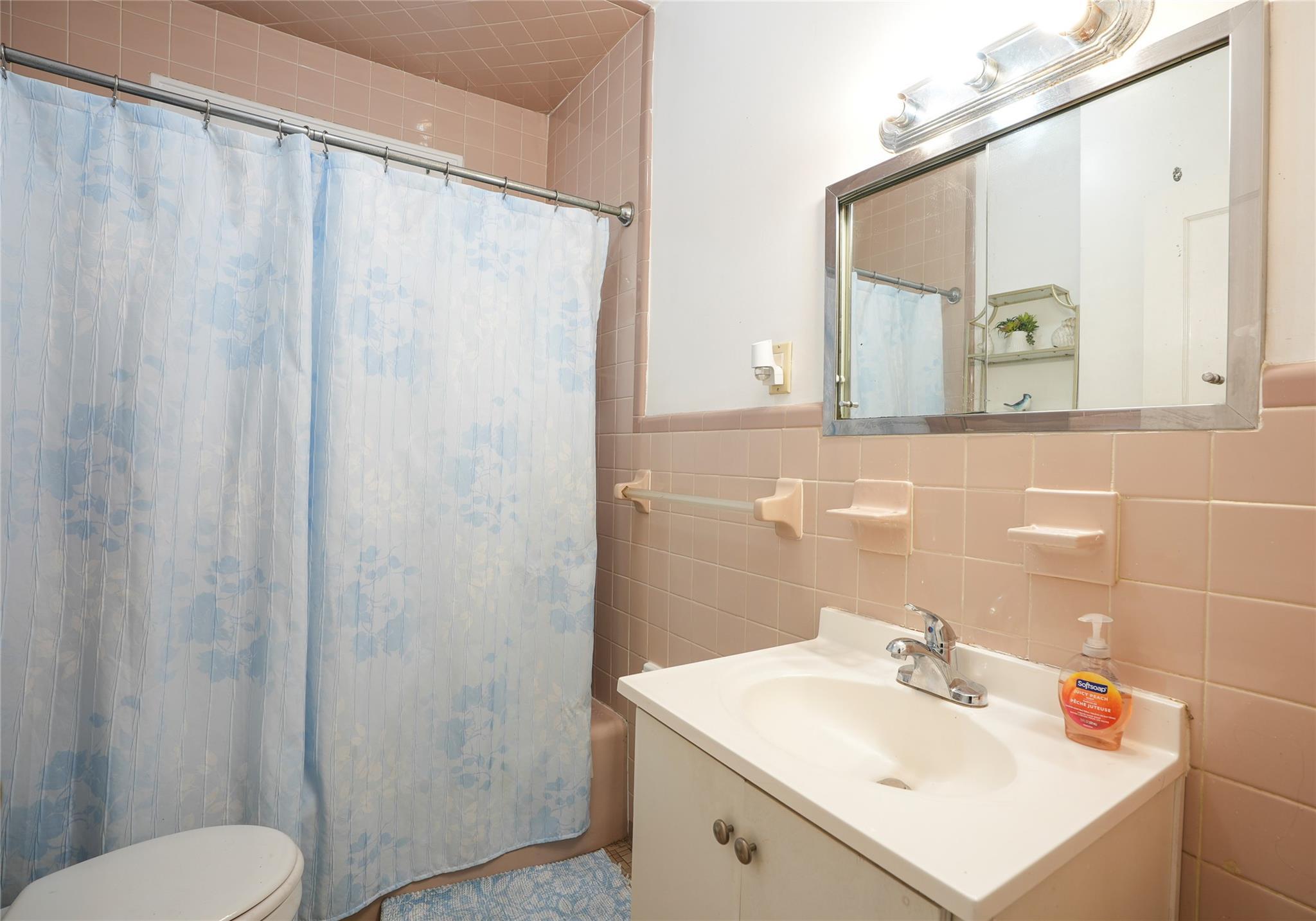 Single Family Olivia  Westchester County, NY 10573, MLS-855467-12